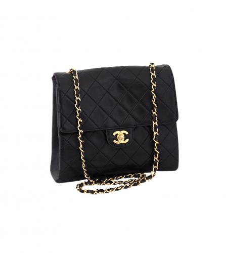 CHANEL BLACK FLAP BAG