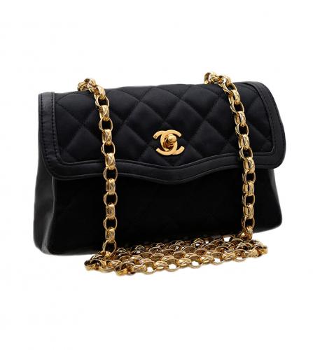 CHANEL FLAP BAG