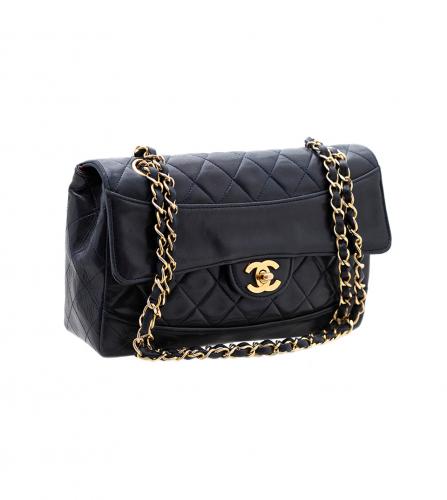 CHANEL NAVY FLAP BAG