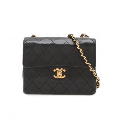 CHANEL BLACK FLAP BAG 17