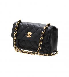 CHANEL BLACK FLAP BAG